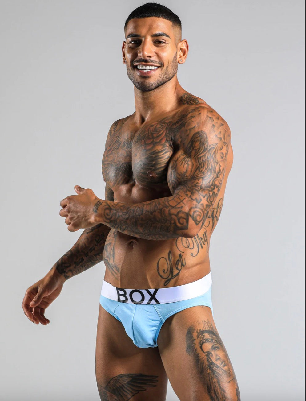 【BOX】Men’s classic briefs (white, black, blue)